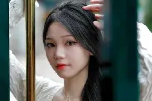 Kick网红女主播怒怼日本餐厅店员男友一句脏话把自己送走了